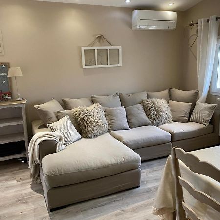 La Petite Campagne Bed & Breakfast Mane  Bagian luar foto