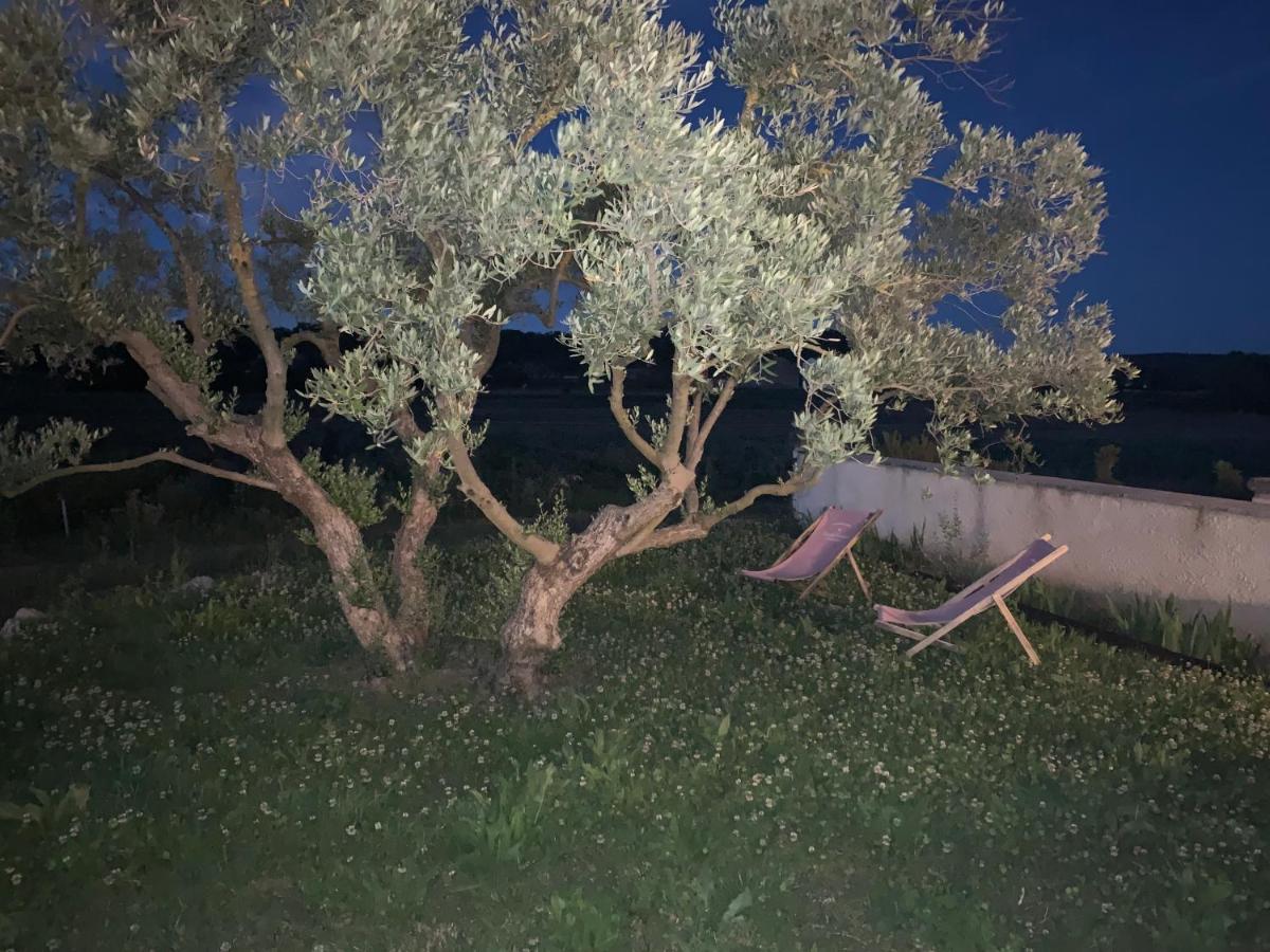 La Petite Campagne Bed & Breakfast Mane  Bagian luar foto