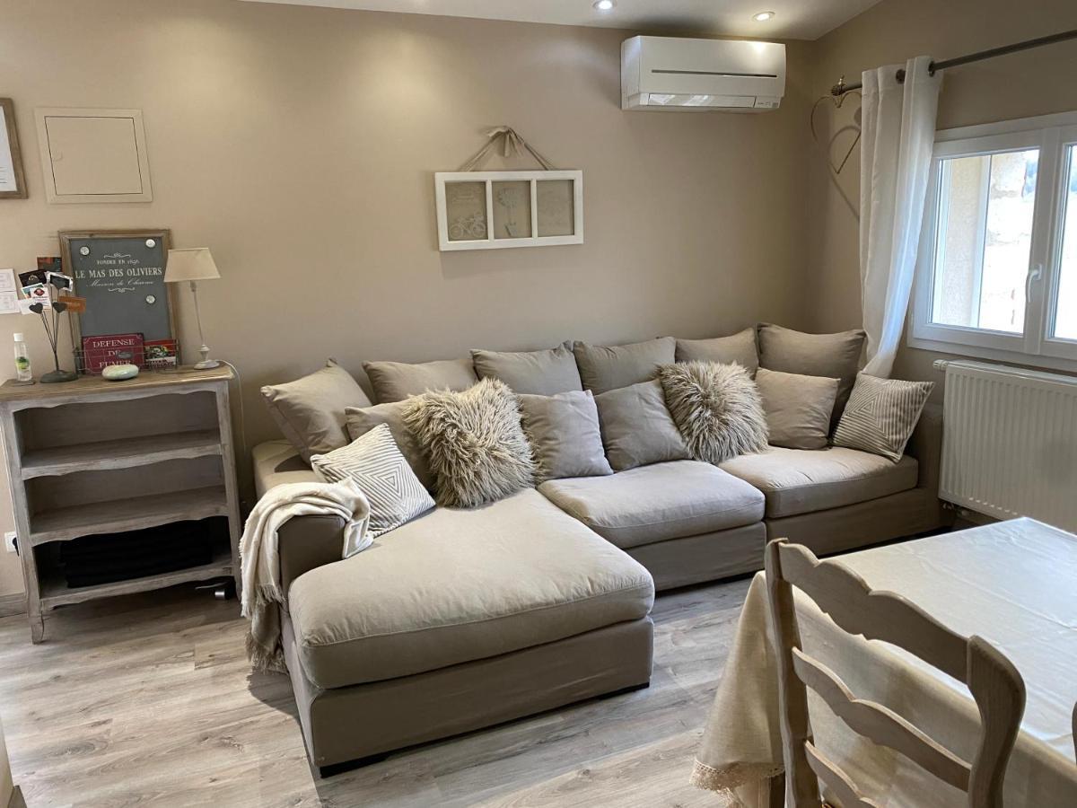 La Petite Campagne Bed & Breakfast Mane  Bagian luar foto