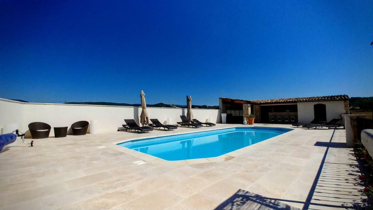 La Petite Campagne Bed & Breakfast Mane  Bagian luar foto